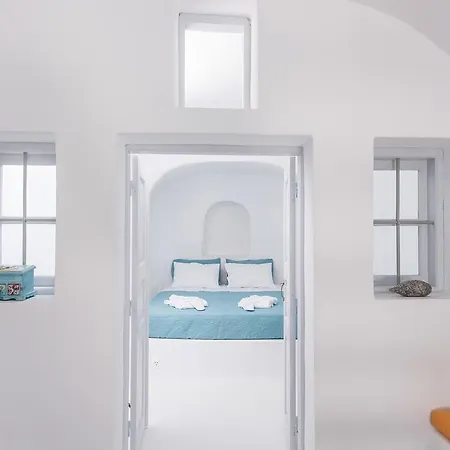Horizon Aeifos Aparthotel Oia (Santorini)