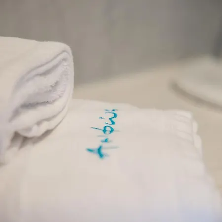 Horizon Aeifos شقة فندقية أويا