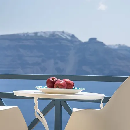 Lägenhetshotell Horizon Aeifos Oia